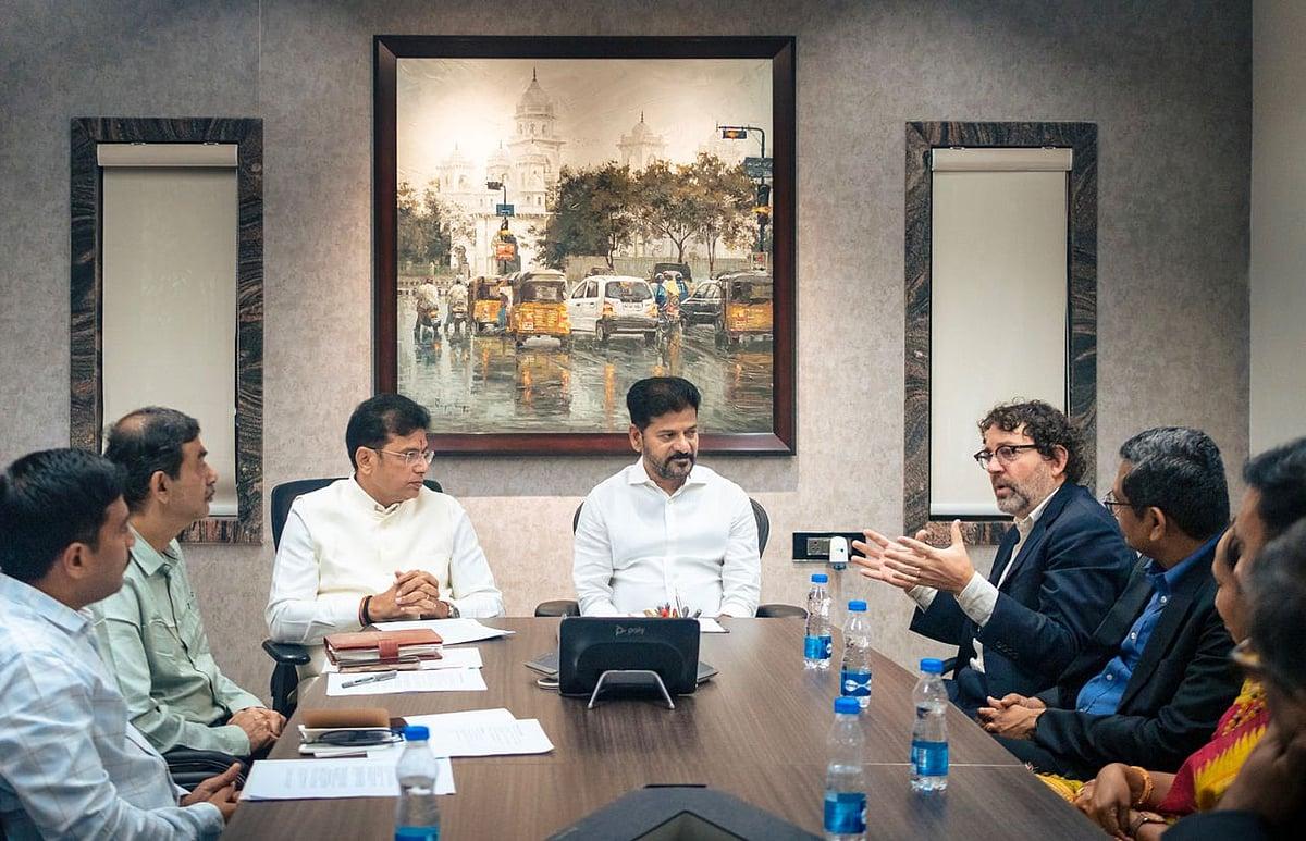 An investment briefing at the Chief Minister's office