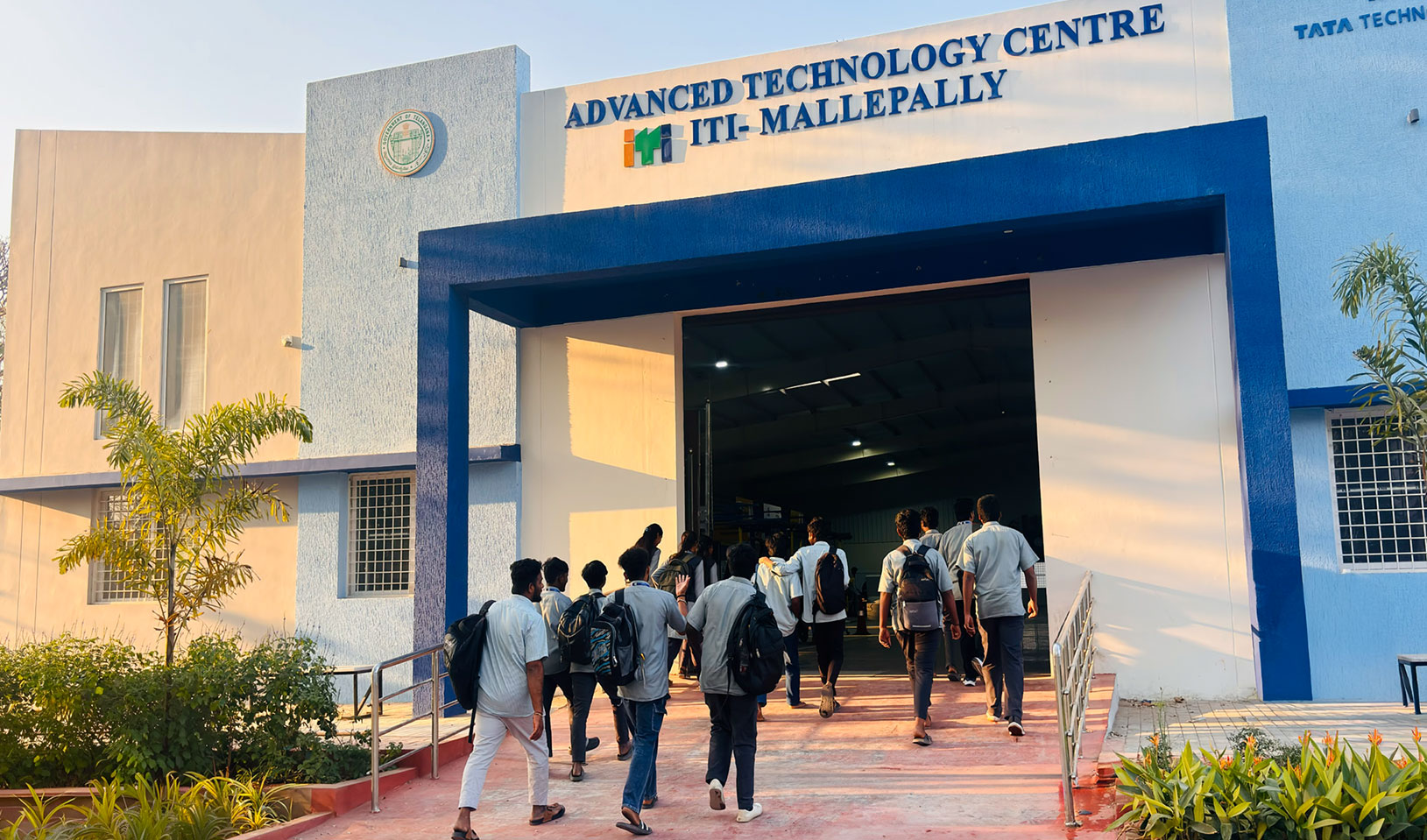 A Telangana delegation with university leadership