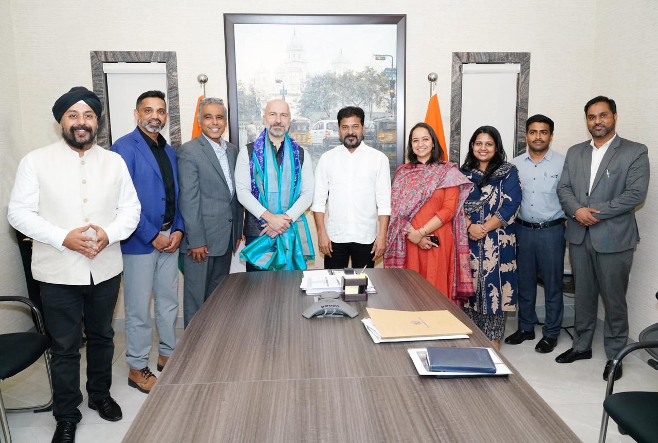 The Uber leadership team with the Chief Minister and Telangana officials