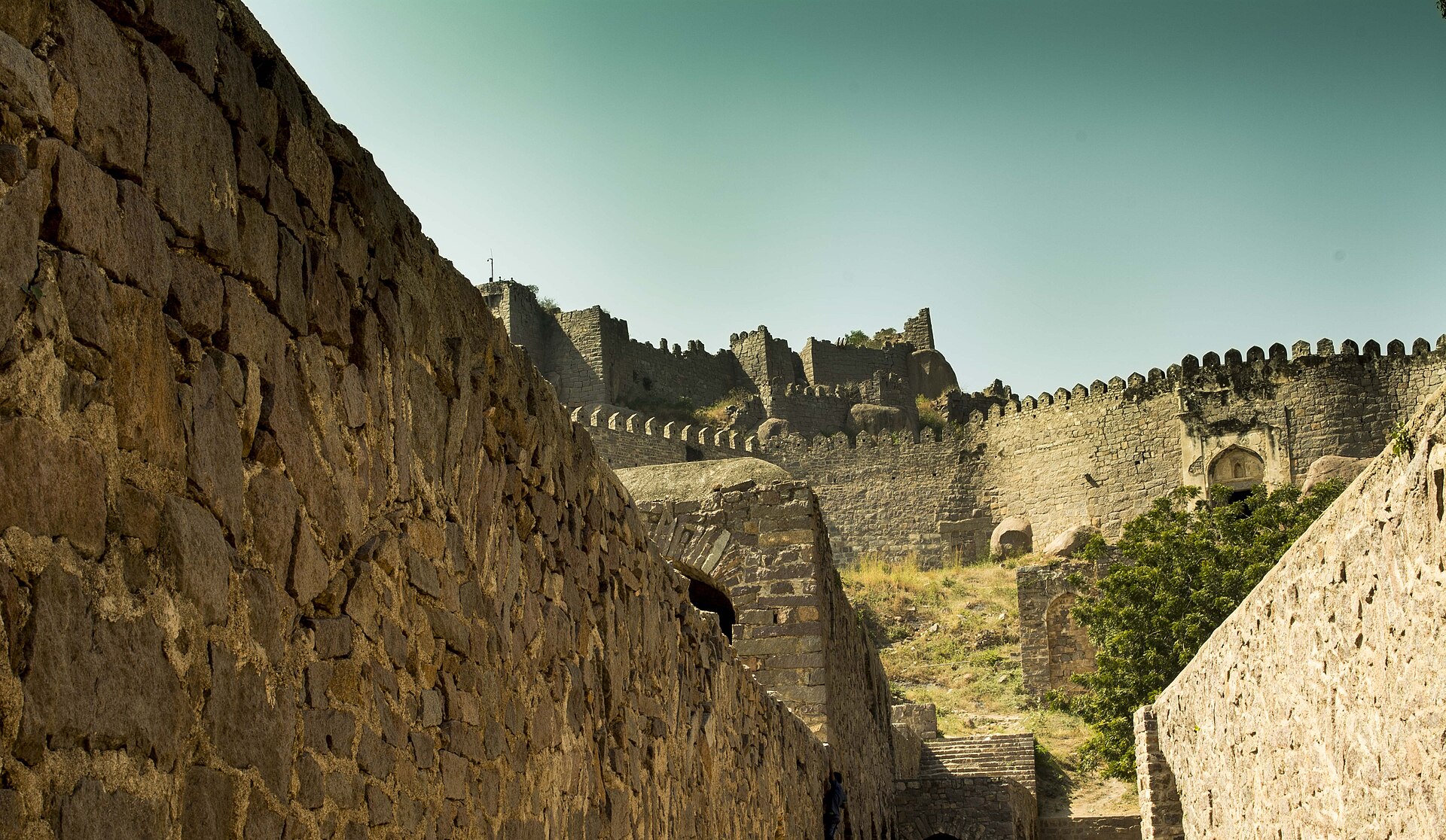 Golconda Fort &ndash; Tourism & Hospitality