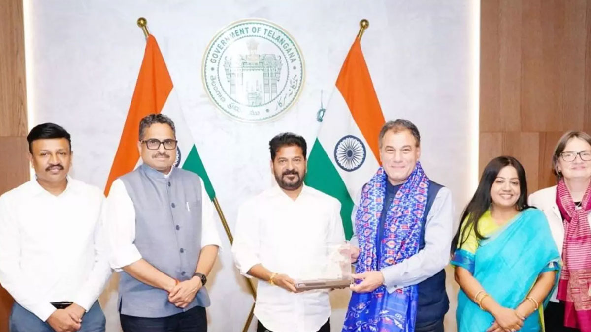Telangana delegation in discussion with a partner university