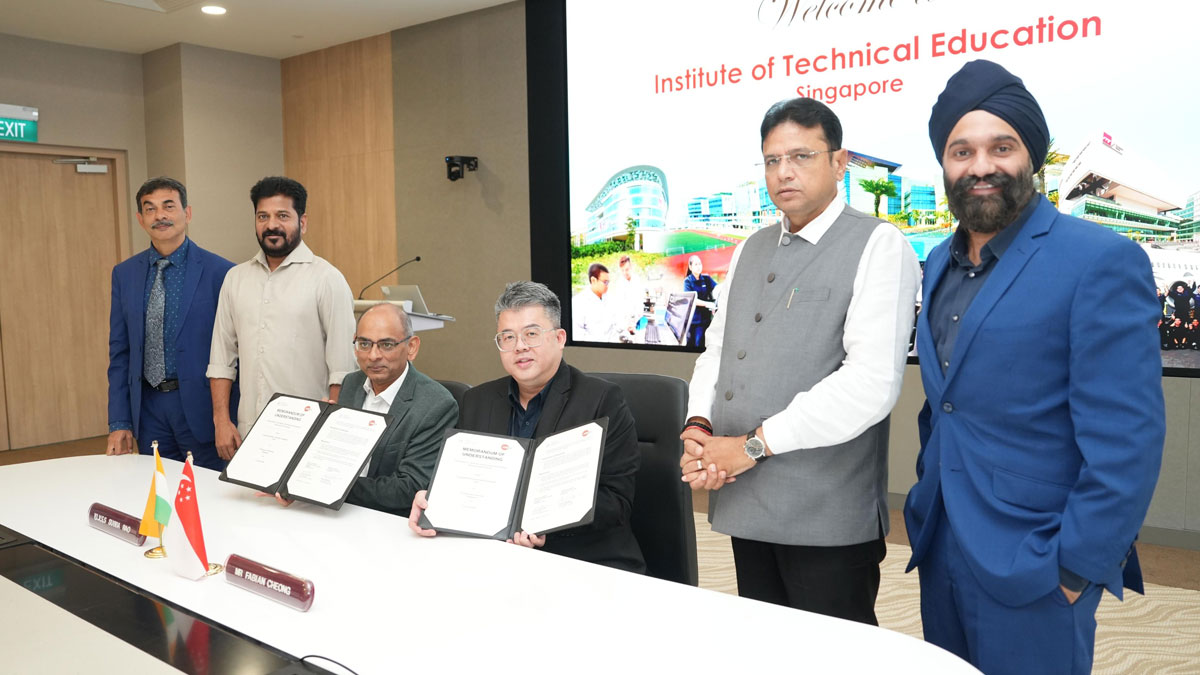 Telangana delegation in discussion with a partner university
