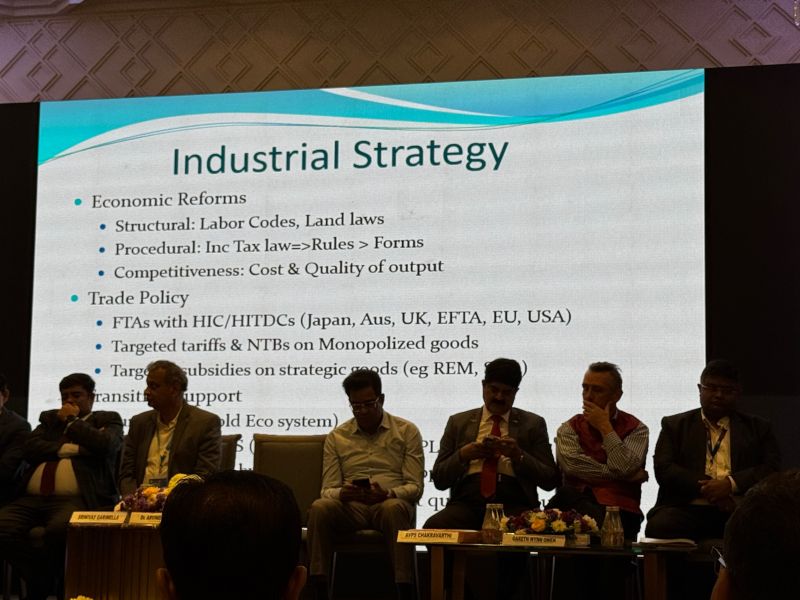 Photograph 4 for: Special Chief Secretary Sanjay Kumar outlines Telangana’s export, logistics and AI plans at FTCCI Global Trade Event