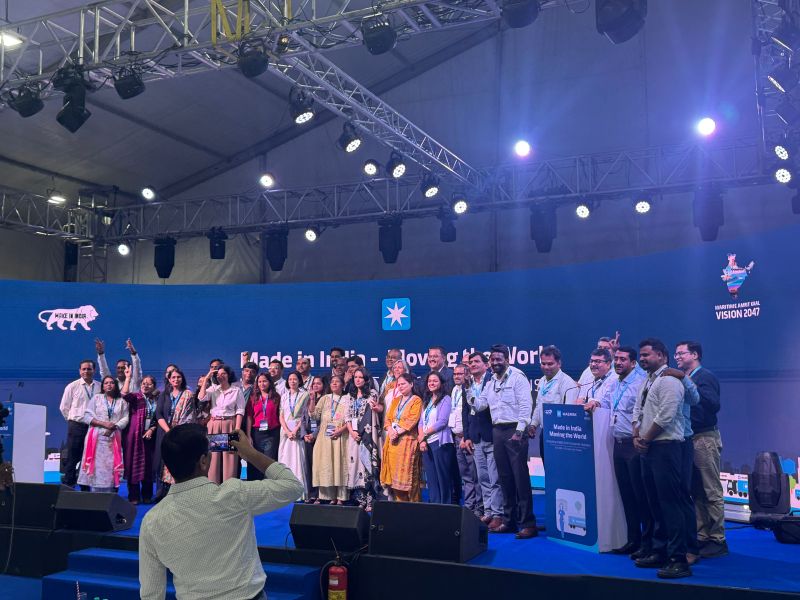 Photograph 5 for: Telangana offers full support for container manufacturing as Maersk sources Made-in-India containers for EXIM